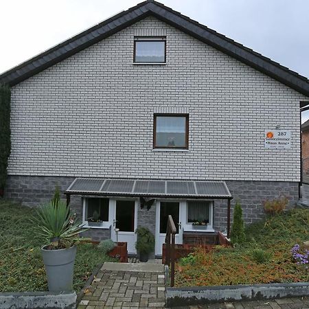Haus Anne Hotell Neunkirchen  Eksteriør bilde