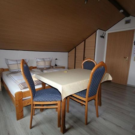 Haus Anne Hotell Neunkirchen  Eksteriør bilde