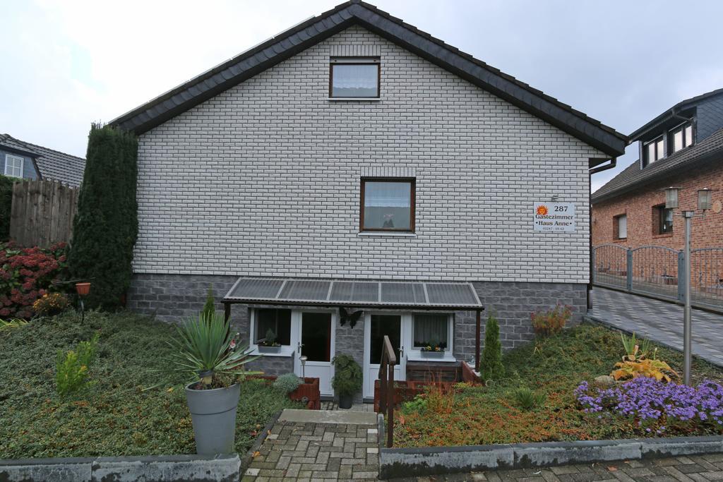 Haus Anne Hotell Neunkirchen  Eksteriør bilde