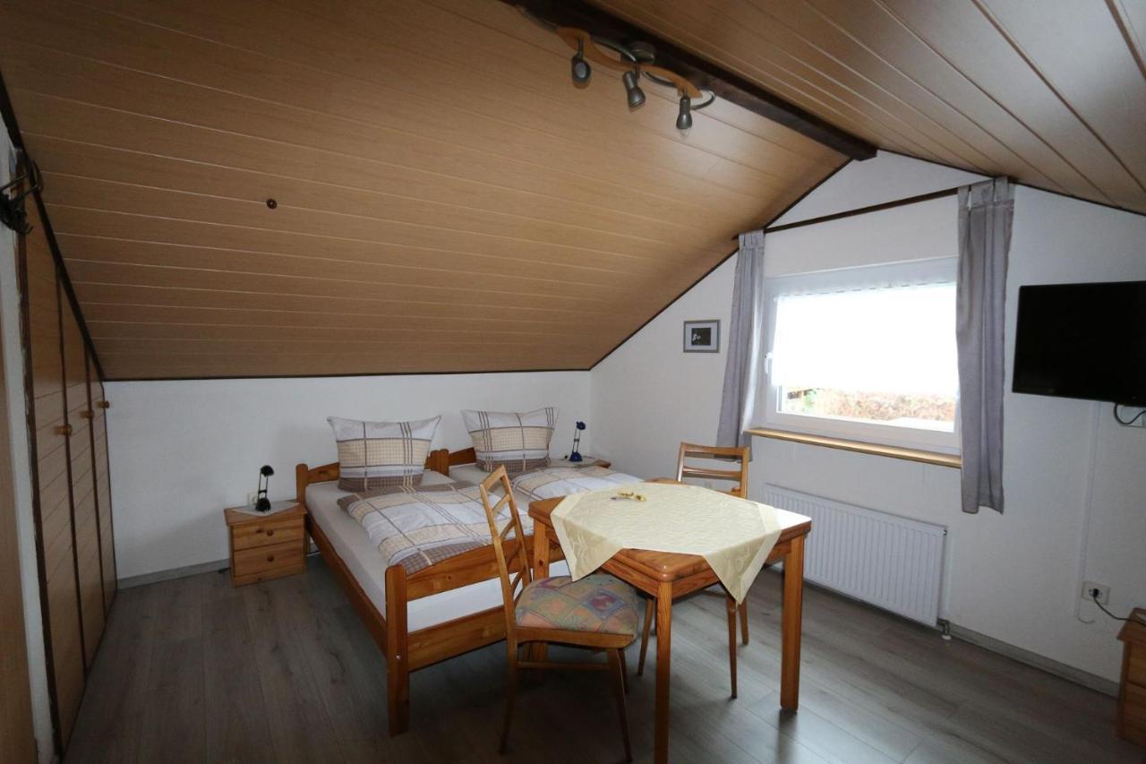 Haus Anne Hotell Neunkirchen  Eksteriør bilde