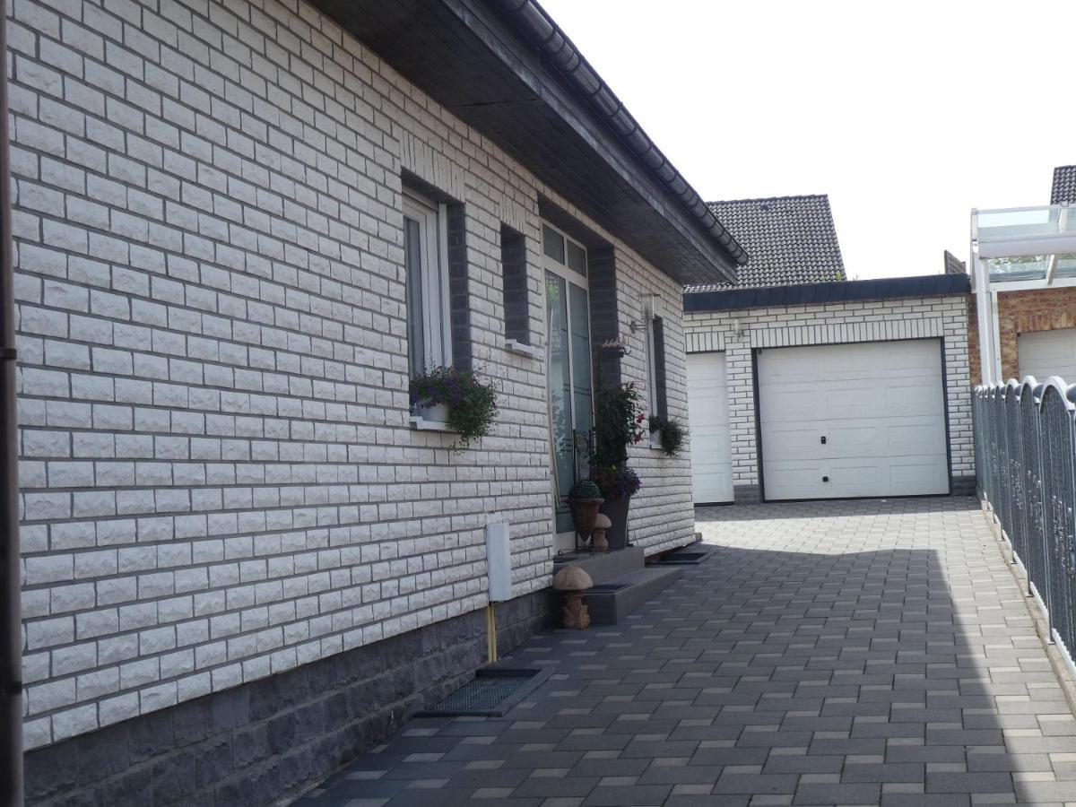 Haus Anne Hotell Neunkirchen  Eksteriør bilde